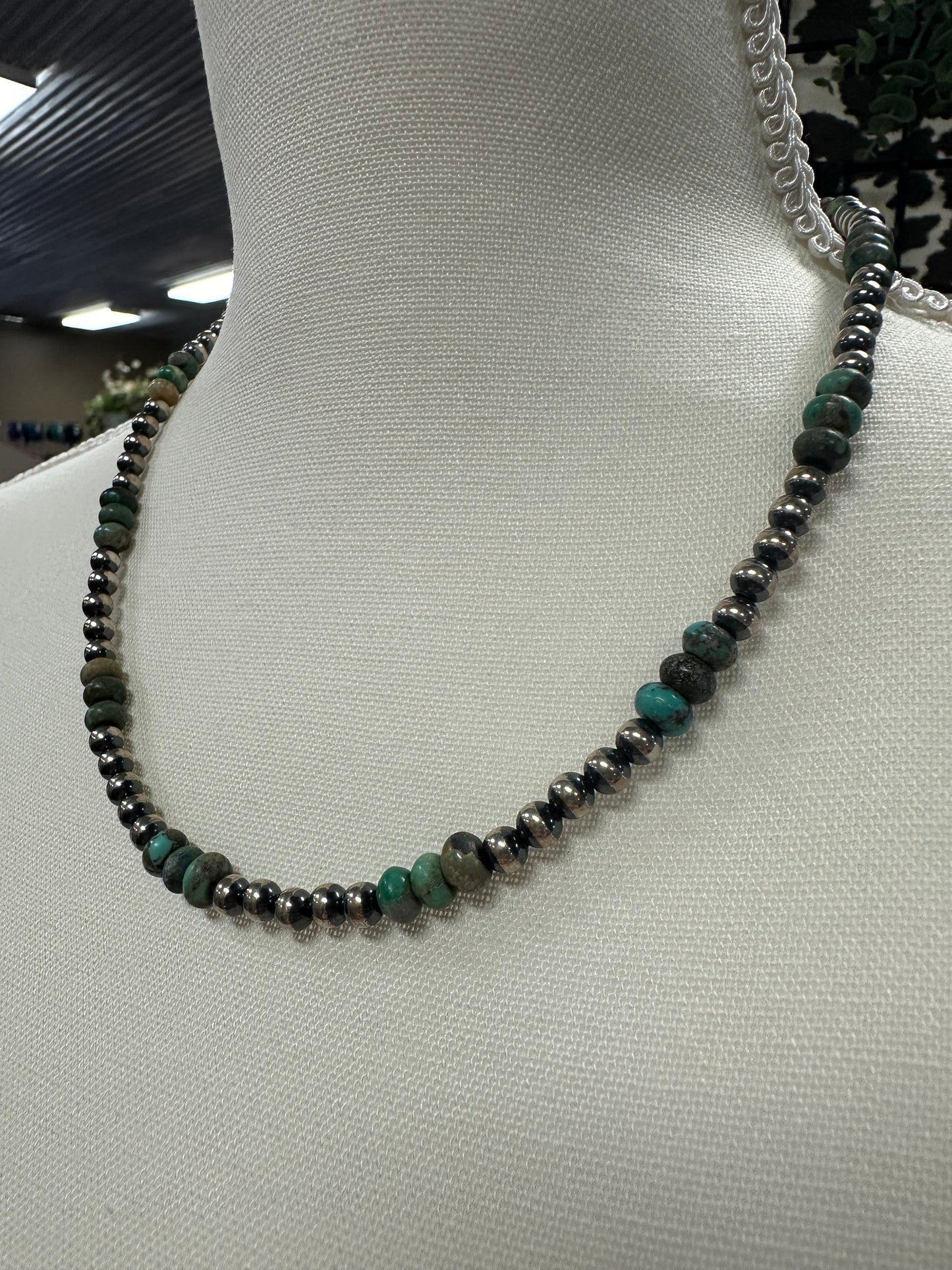 18" 5mm Navajo Necklace with Turquoise Rondelle