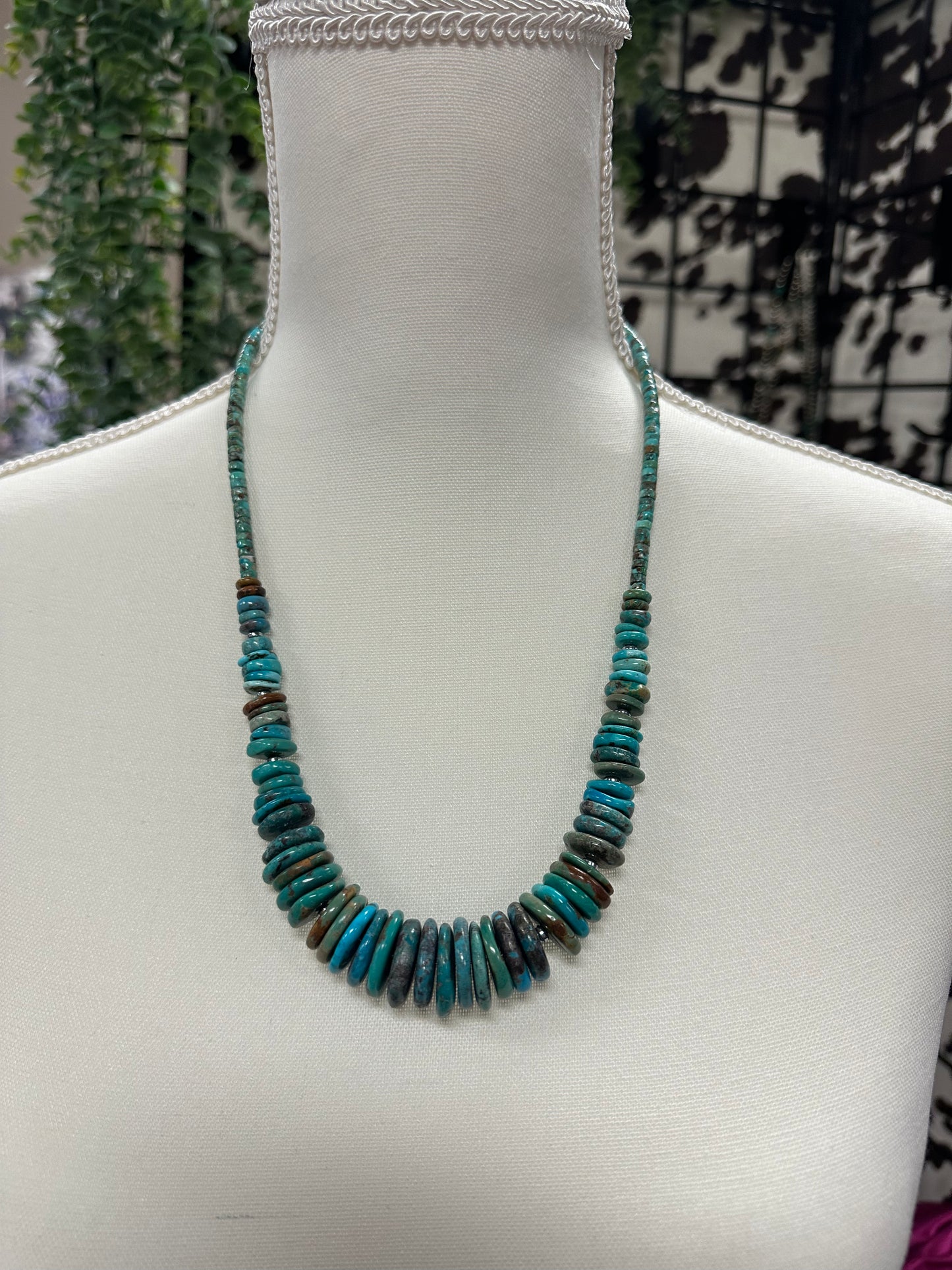 22" Graduated Turquoise Necklace