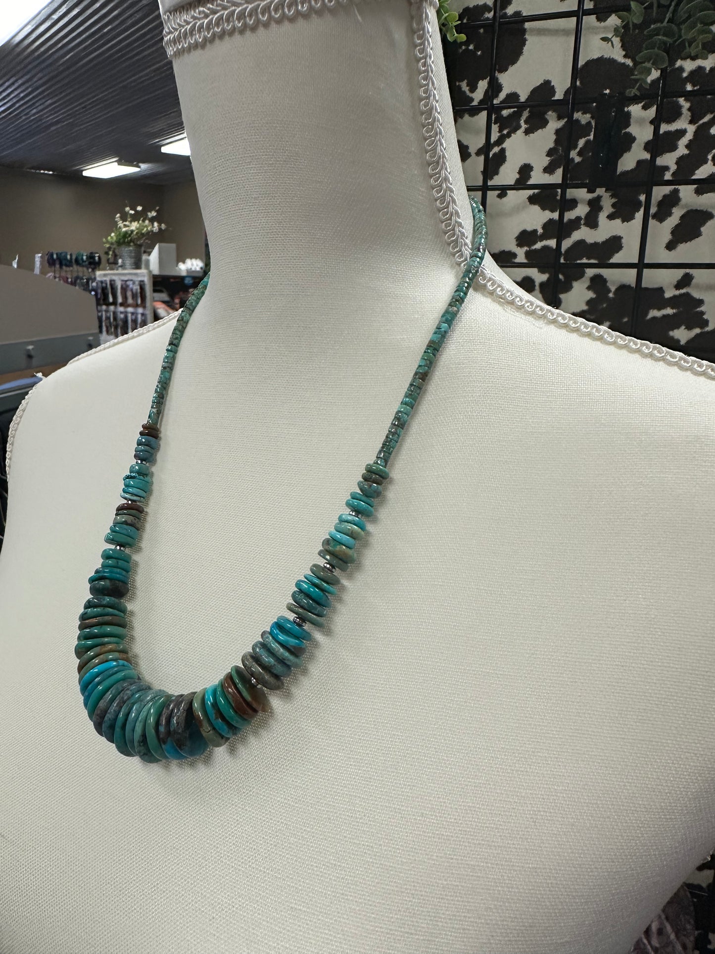 22" Graduated Turquoise Necklace